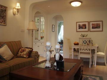 復古素雅歐式風格80平米二居室餐廳吊頂裝修效果圖