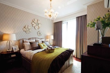 精致優(yōu)雅歐式風(fēng)格130平米三居室臥室背景墻裝修效果圖