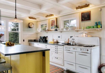 溫暖明亮歐式風(fēng)格120平米三居室廚房櫥柜裝修效果圖