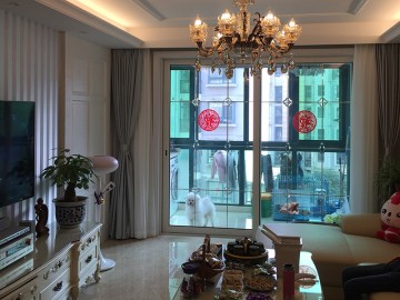 清爽實(shí)用歐式風(fēng)格100平米二居室陽(yáng)臺(tái)裝修效果圖