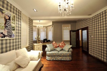 純潔自然歐式風(fēng)格110平米復(fù)式客廳吊頂裝修效果圖