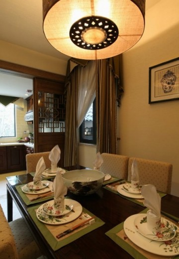 質(zhì)樸木質(zhì)中式風格120平米復式餐廳吊頂裝修效果圖