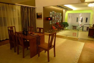 中式復古溫馨90平米復式餐廳吊頂裝修效果圖