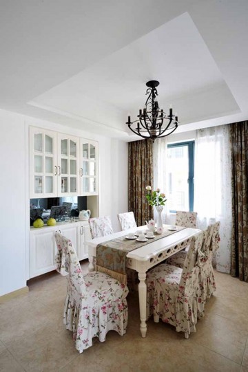 純凈雅致田園風(fēng)格70平米小戶型餐廳吊頂裝修效果圖