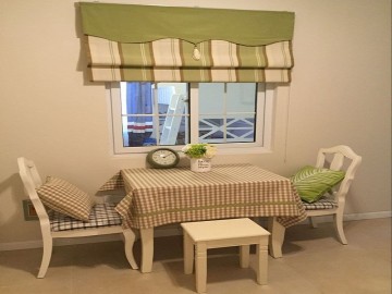 溫潤清新田園風格80平米二居室餐廳背景墻裝修效果圖