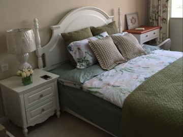 溫潤清新田園風格80平米二居室臥室背景墻裝修效果圖