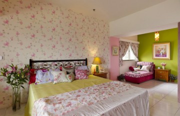 紫色浪漫田園風(fēng)格85平米二居室臥室背景墻裝修效果圖