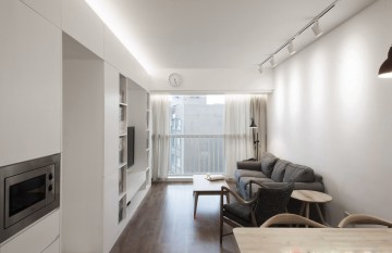 白色簡約舒適60平米小戶型陽臺裝修效果圖