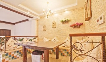 原木精致田園風(fēng)格220平米別墅餐廳背景墻裝修效果圖