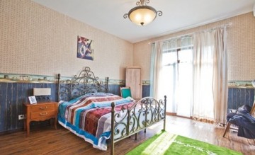 原木精致田園風(fēng)格220平米別墅臥室吊頂裝修效果圖