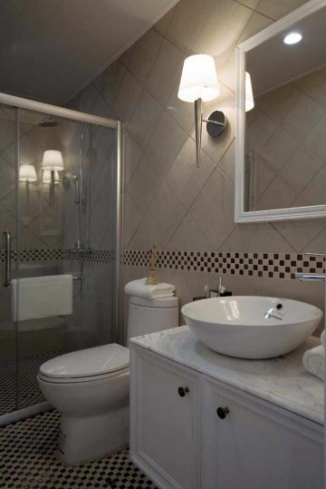 清淡時尚美式風(fēng)格120平米三居室衛(wèi)生間浴室柜裝修效果圖