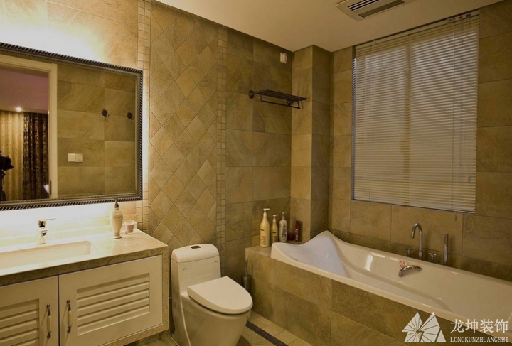 衛(wèi)生間玻璃墻磚選購注意事項(xiàng)